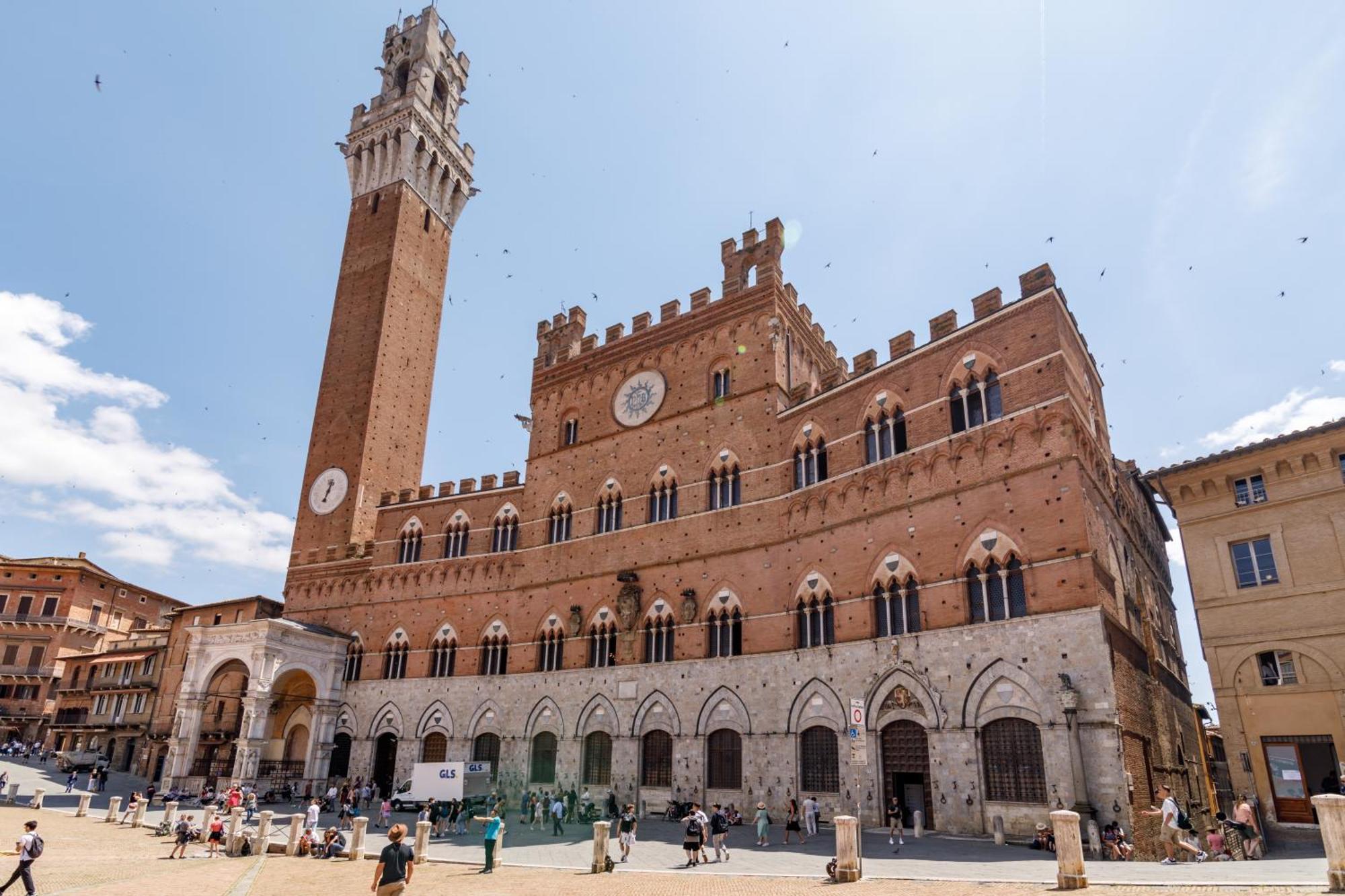 Charme Centro Storico Apartment Siena Exterior photo